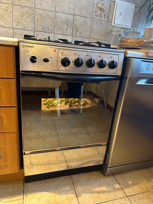 Kuchenka gazowa Indesit | 100% Sprawna | Bardzo dobry stan