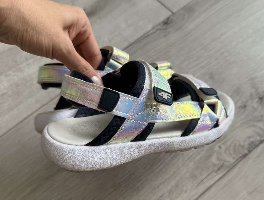 4F samdalki neon 34