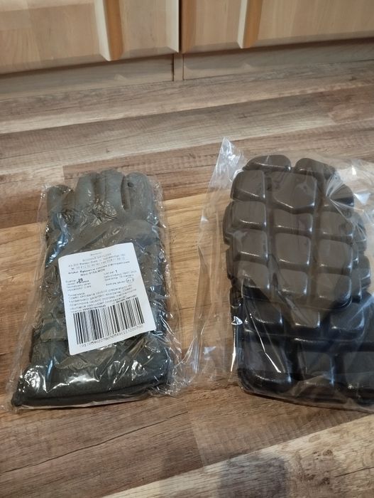 Nowe rękawiczki zielone