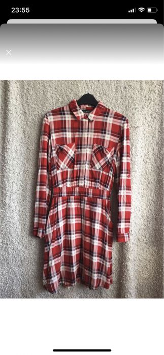 Сукня в клітинку