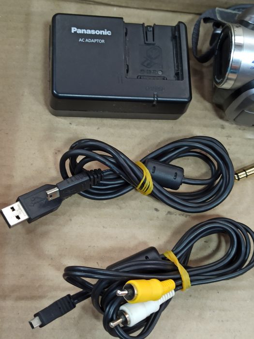 Цифрова відеокамера Panasonic SDR-H 41 EE-S