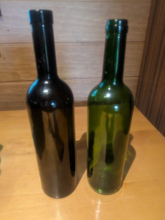 Butelki poj. 0,75l ciemne 10 szt.
