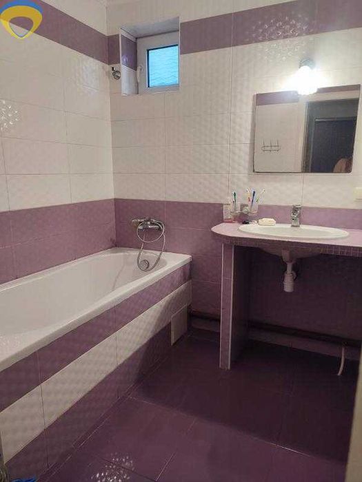 Продам дом з ремонтом та всіма зручностями! р9