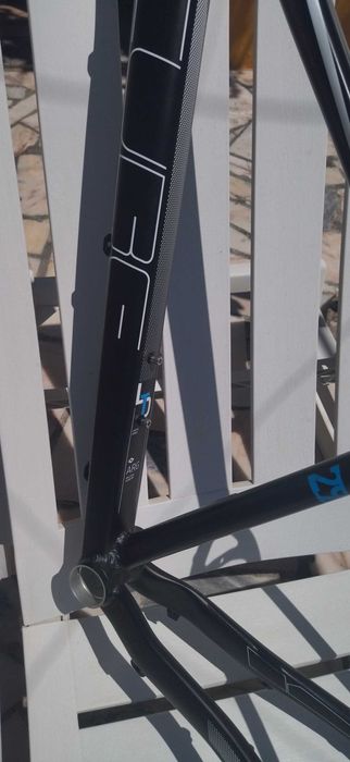 Quadro  cube ltd ppro 29 arg