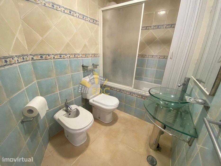 Apartamento T2 Transformado em T3 | A 5 Minutos da Estação | Tapada...