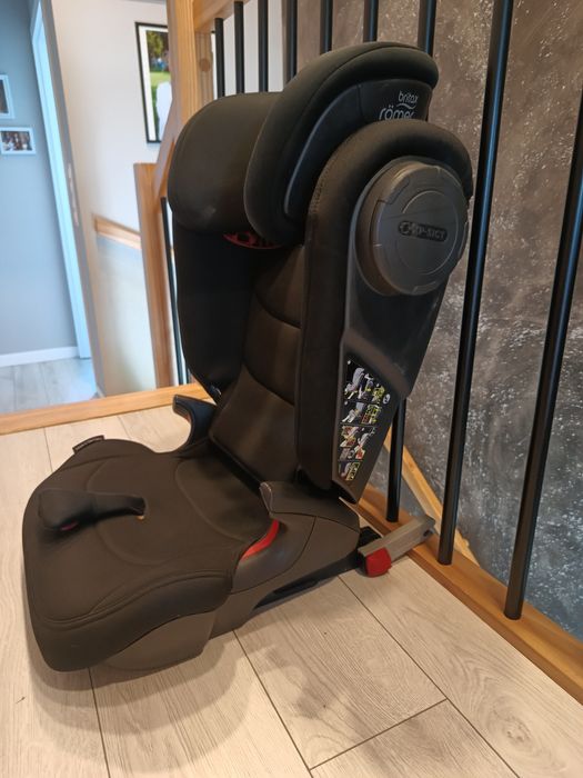 Fotelik samochodowy Britax Römer Kidfix III M ISOFIX 15–36 kg – stan bardzo dobry