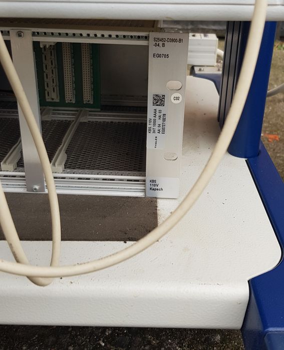 Komputer przemysłowy Thales KBS 110V Kapsch z modułami sterującymi