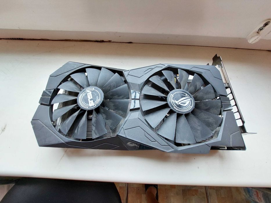 Asus  Radeon RX570 ROG Strix OC 4GB GDDR5