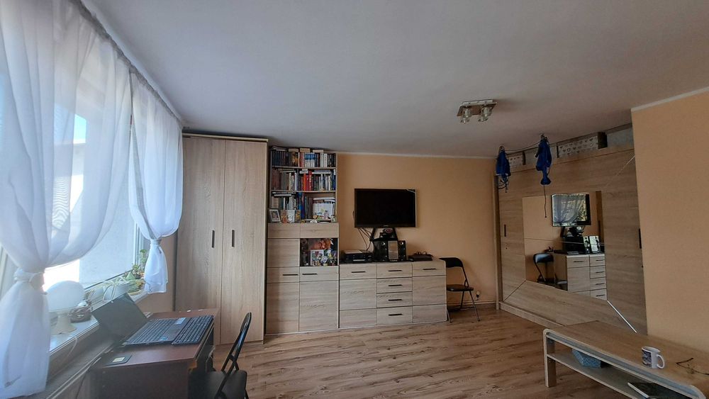 dom w zabudowie bliźniaczej