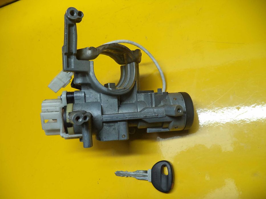 ちま Замок зажигания Mazda 626 (GF) Mazda 323 (BH) Mazda Xedos 6 з 96