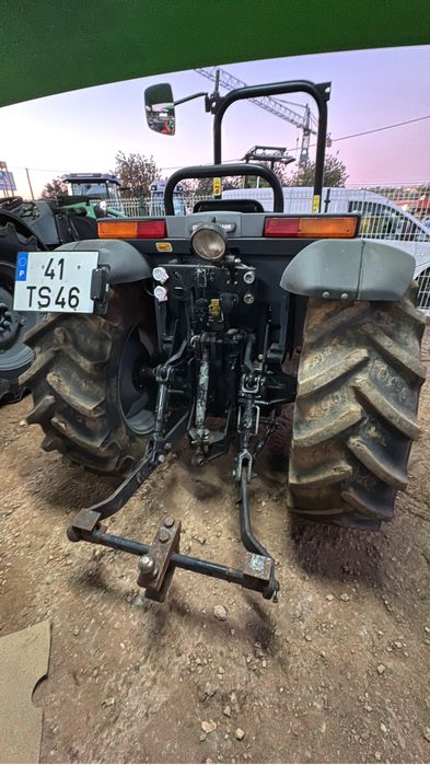 Tractor Deutz Agrokid 230 com carregador