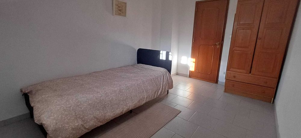 Alugar Quarto c/casa de banho Privativa + Espaço Privativo