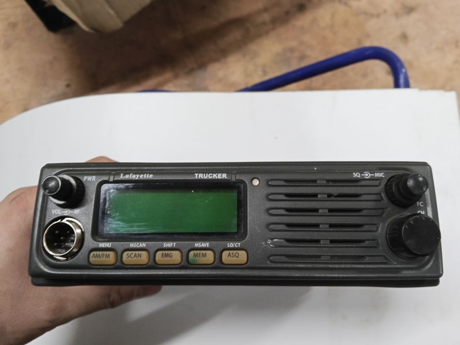 Радіостанція автомобільна