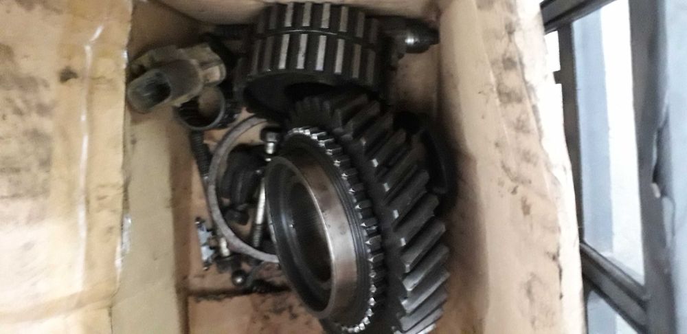 Nissan d 21 4x4 diverso material