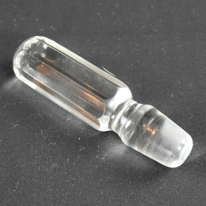 Garrafa em vidro / cristal com dourados