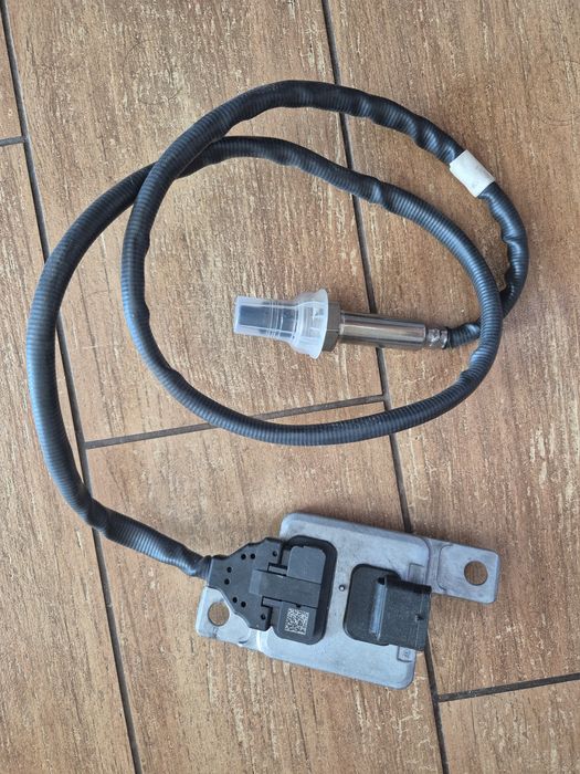 Oryginalny Czujnik Sonda NOx Audi VW 2.0 TDI 8K0907807J Continental