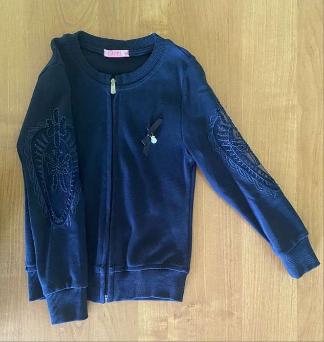 Шкільний одяг для дівчинки