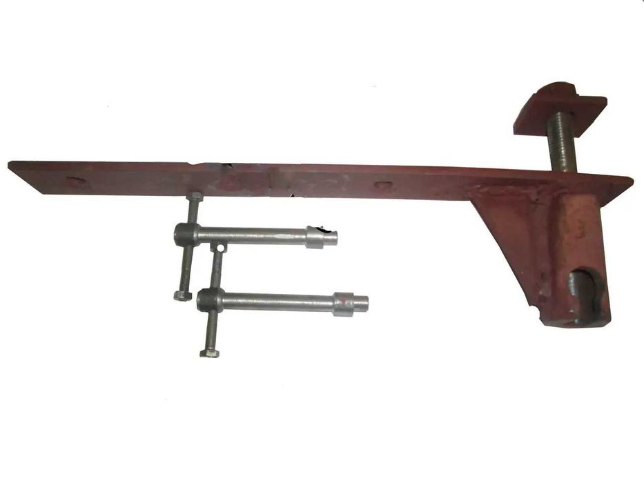 Винтовой замок к шпуге.