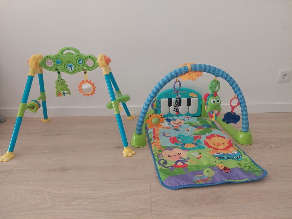 Dois Ginásios/brinquedos/jogos de bebé