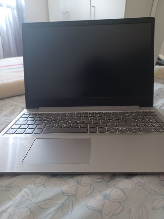 Computador LENOVO
