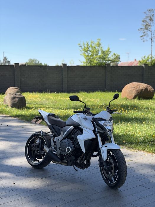 Honda cb1000r 2010