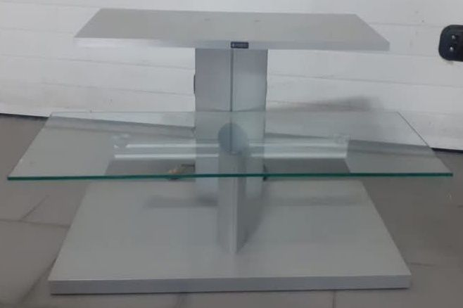 Sofá pele e móvel TV