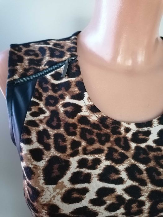 Sukienka NOWA rozm.S  Modna