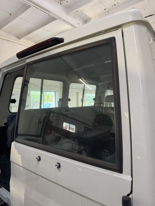 Скло бічне Toyota LC 78, 70, 79, 76