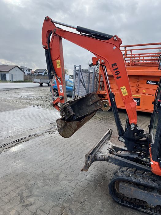 Wynajem koparki Kubota kx27
