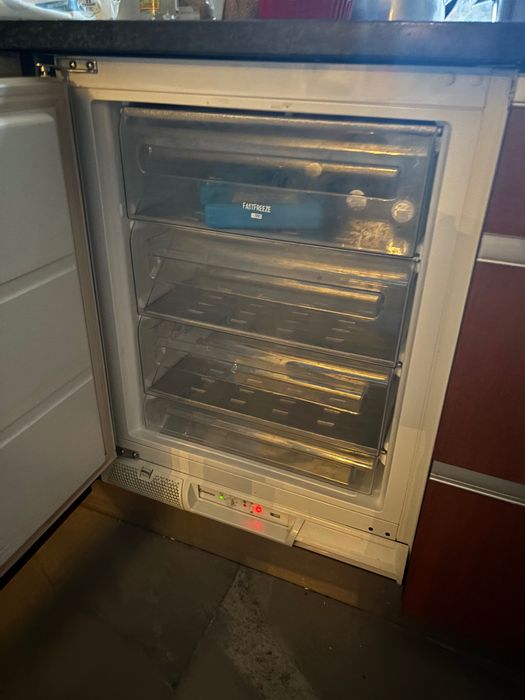 Zamrażarka do zabudowy Electrolux EUN1100FOW