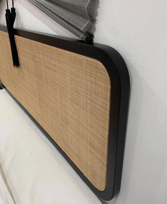 Cabeceira de cama em Ralik