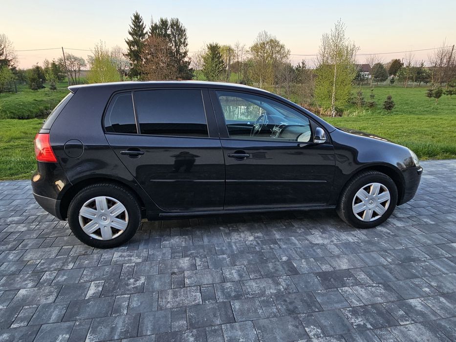 Volkswagen Golf 5 2.0 tdi 140km 2003 rok, climatronic