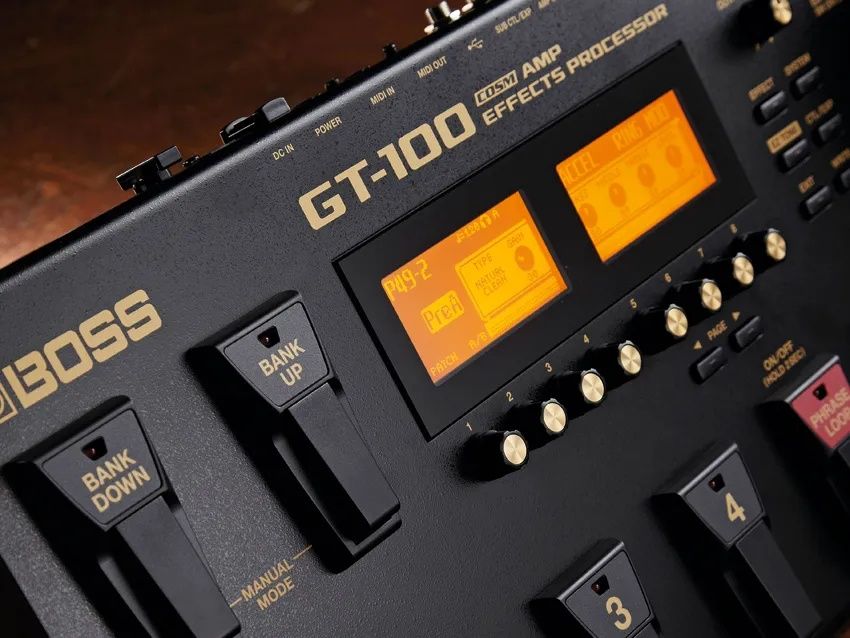 Procesor, efekt gitarowy Boss Gt100 ver.2