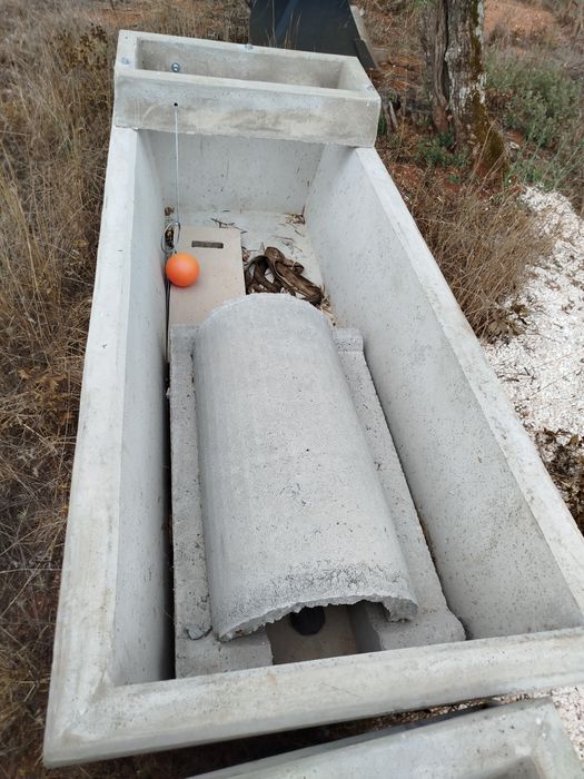 Bebedouros automáticos em betão