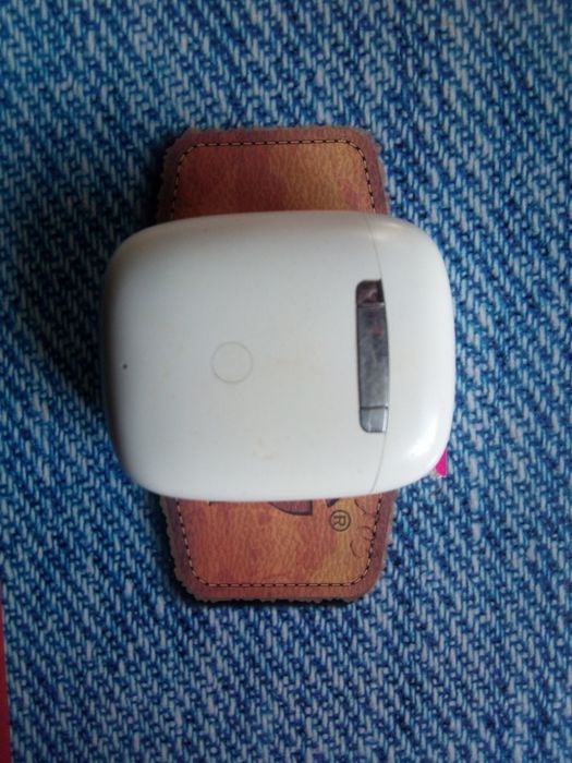 Продам безпровідні навушники