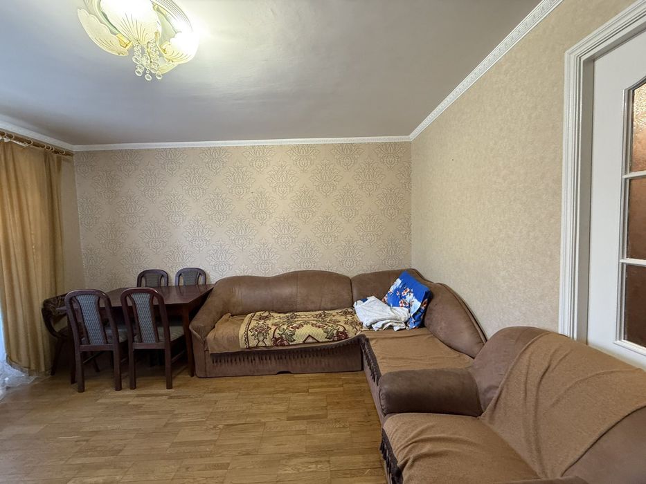 Здається чудова 3 кімната квартира по вулиці Брацлавська.
