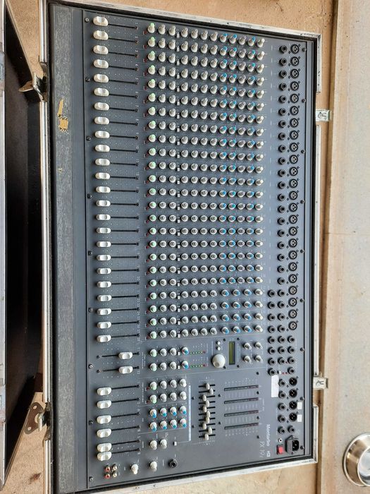 Columns, Amplifiers, and CVA Mixing Console64354291002241121