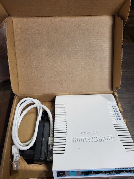 Новий гігабітний роутер Mikrotik RB951G-2HnD