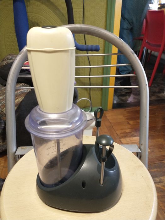 Портативный миксер для коктелей