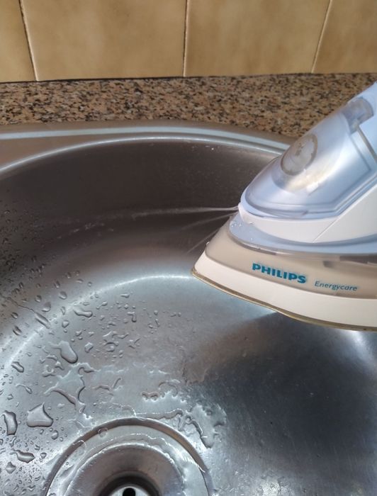 Ferro de passar a ferro Philips engomar casa quarto apartamento.