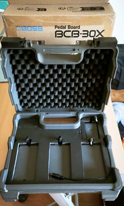 Pedalboard Boss Alimentador e Cabos