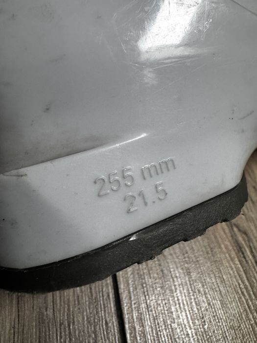 Byty narciarskie dziecięce Rossignol 21,5 / 255 mm stan bardzo dobry