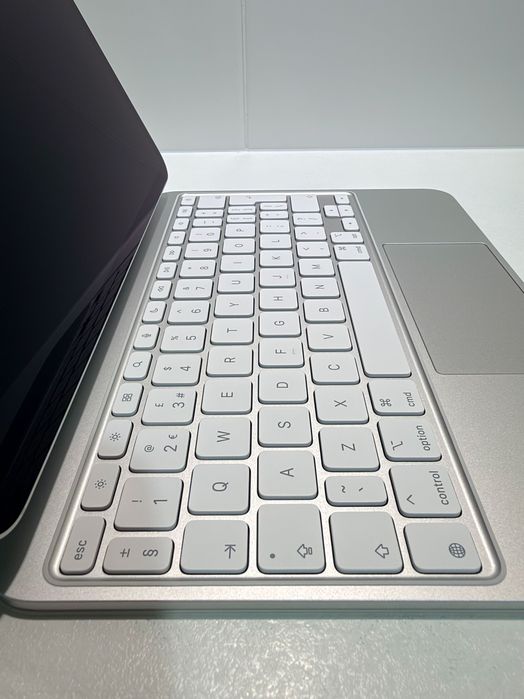 Wzorowy! cały zestaw - Apple iPad Pro (M4) OLED + Apple Magic Keyboard + Pencil Pro | 100% baterii