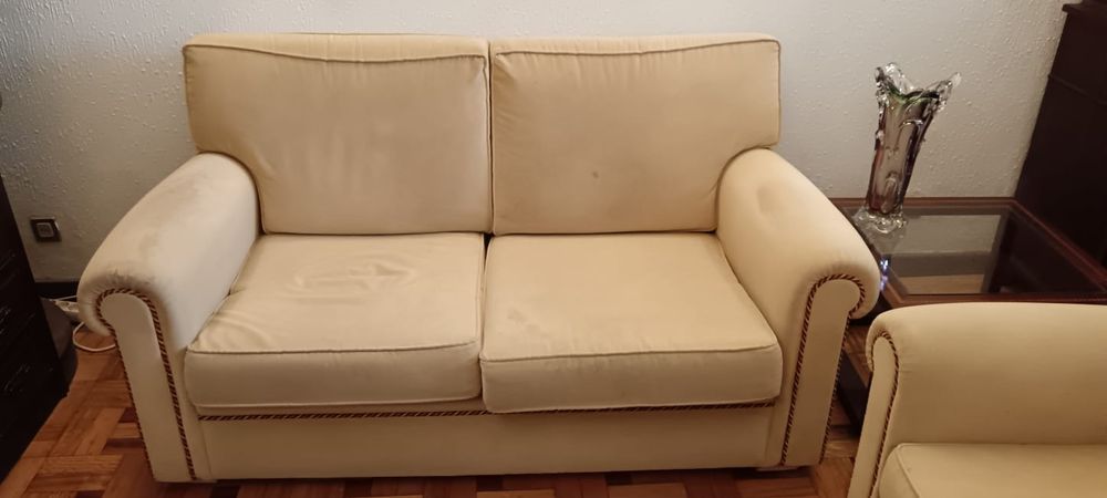 Sofá de 2 lugares
