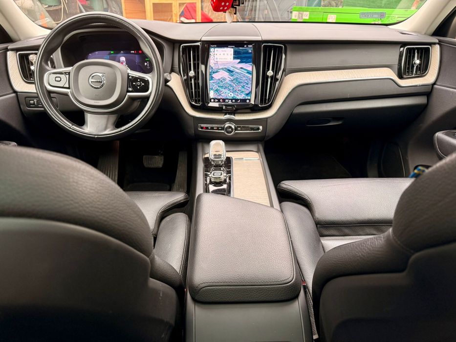 Volvo xc60 T8 HYBRID plug-in 2022r FV 23%