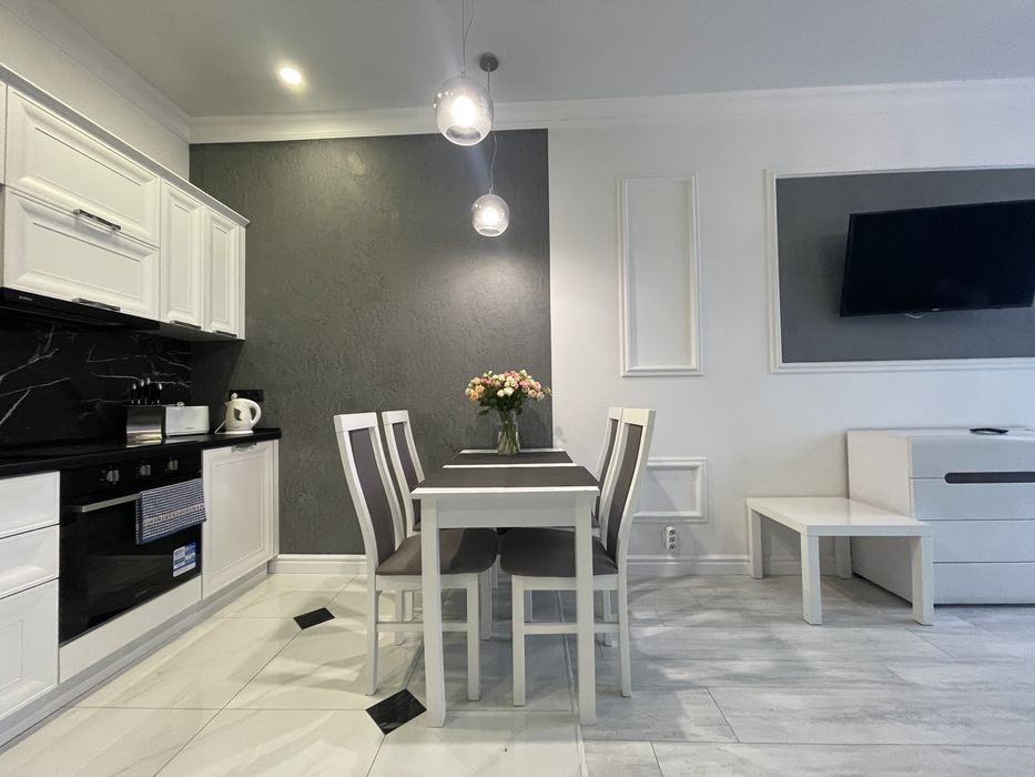 Квартира подобово, погодинно 2 кв у центрі міста Мост сіті