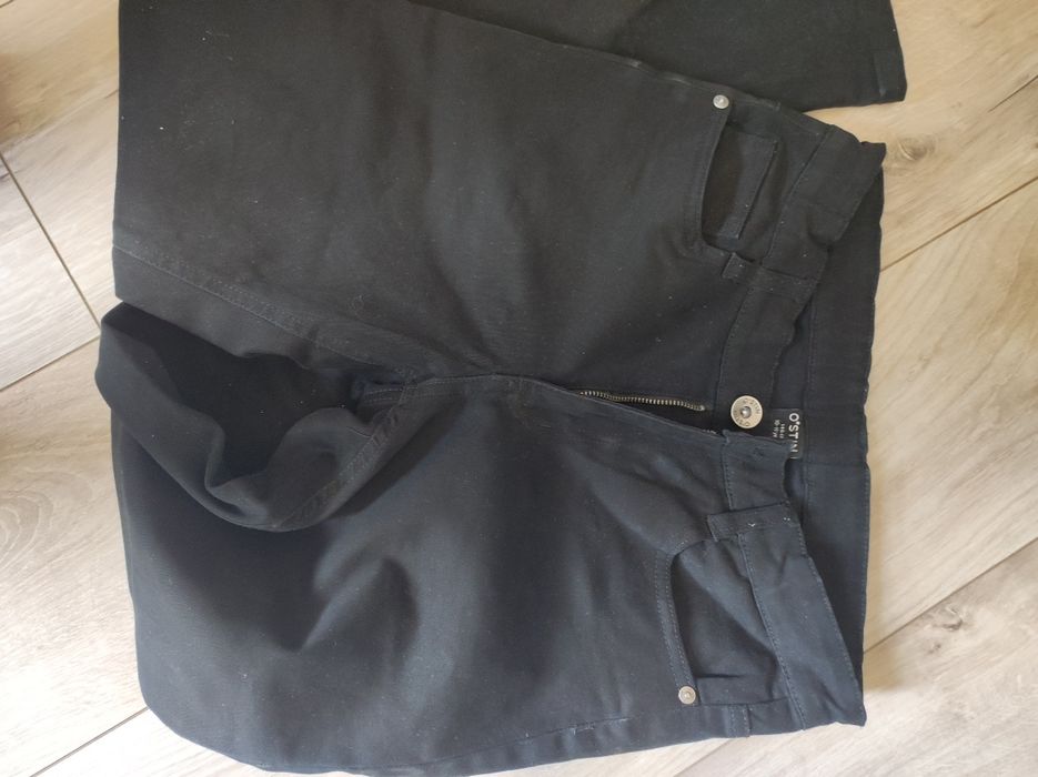 Брюки черные Ostin для мальчика,р.146