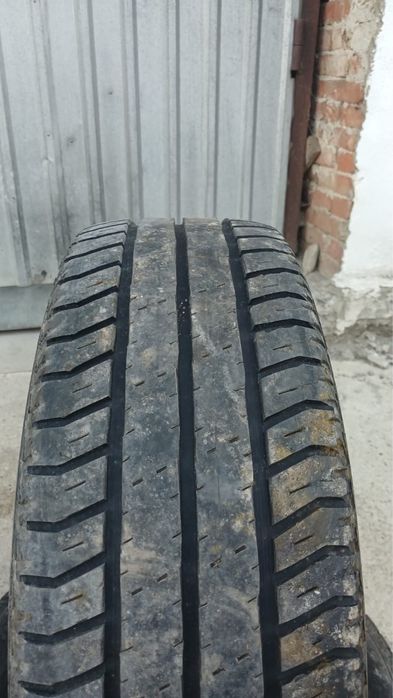 Шини на залізних дисках