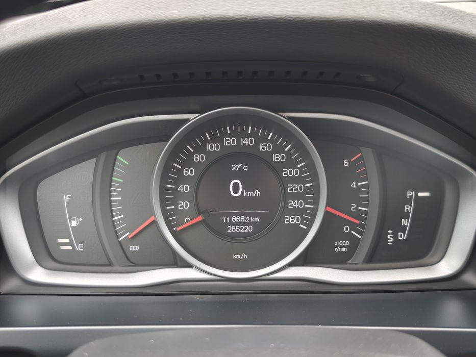 Volvo V60 Facelift 2015 2.0 D3 автомат ВІДЕО