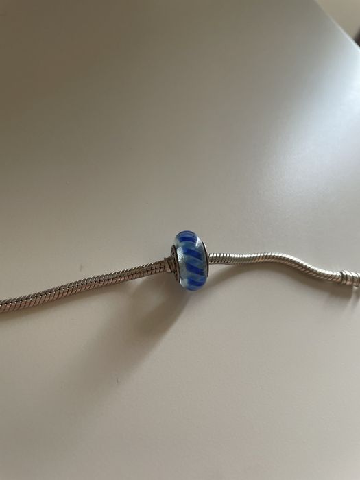 Pandora conta de vidro azul